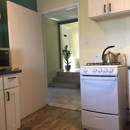 אינגלווד Lax Guest House מראה חיצוני תמונה