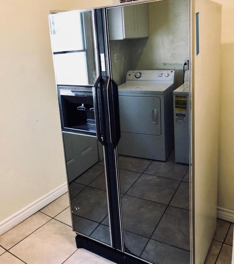 אינגלווד Lax Guest House מראה חיצוני תמונה