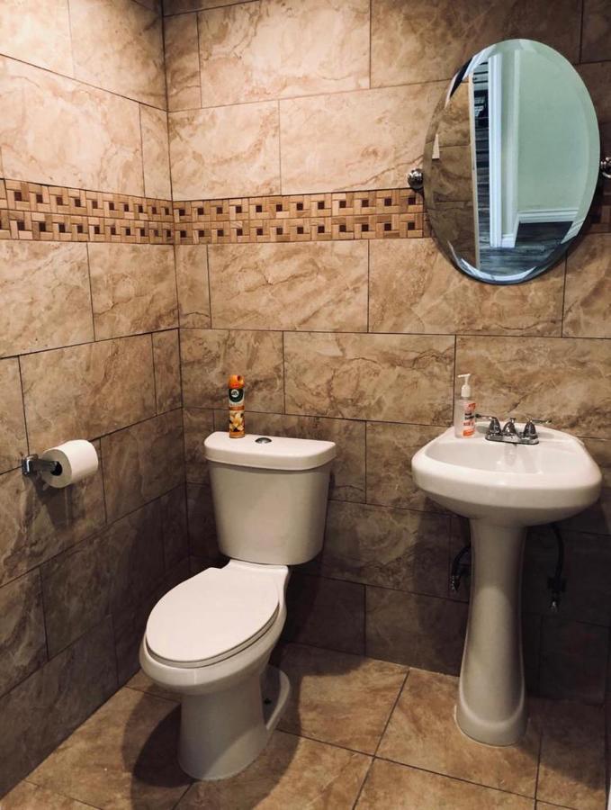 אינגלווד Lax Guest House מראה חיצוני תמונה