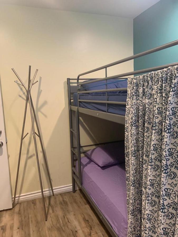 אינגלווד Lax Guest House מראה חיצוני תמונה